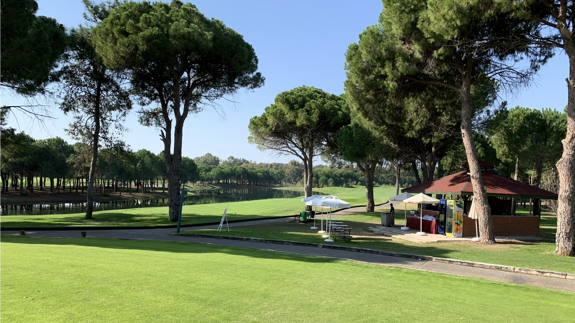 Reise nach Gemeinsam Golfen Kempinski The Dome 1 | Februar